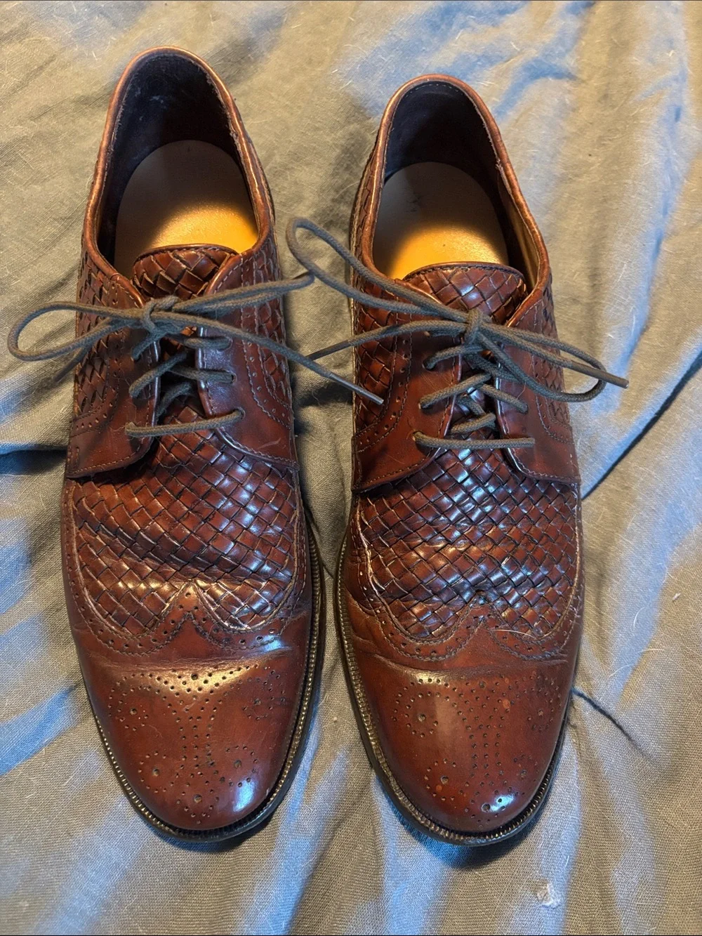 Men's Brown Woven Leather Wingtip Derby Shoes